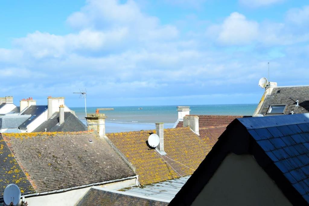 Le Joffre - Studio Sur La Digue En Centre Ville Arromanches-les-Bains Extérieur photo
